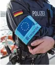  ?? Foto: dpa ?? Ein deutscher Bundespoli­zist, Abteilung See, im Dienst für Frontex.