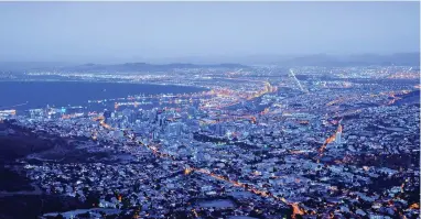  ?? PICTURE: SOLWAZI KHUMALO ?? TIPPING POINT: Cape Town, with almost 4 million residents, has been billed as the first major city in the world to run the risk of its taps running dry, but there are many other cities that are water stressed.