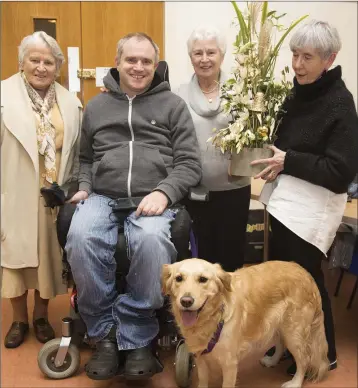  ??  ?? Lailí De Buitléar, Martin Codyre, Joan Codyre, Dot Roberts and Martin’s dog Hilda.