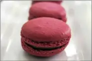  ?? PHOTO BY EMILY RYAN ?? These French macarons from General Warren feature milk chocolate ganache.