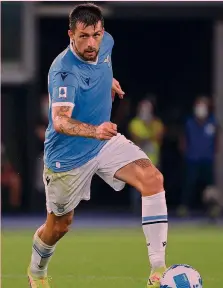  ?? LAPRESSE ?? Pilastro Francesco Acerbi, 34 anni, è arrivato alla Lazio nel 2018