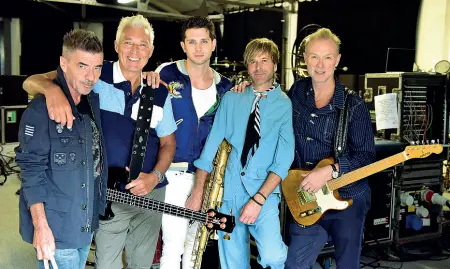  ??  ?? MitoLa nuova formazione degli Spandau Ballet, band cult degli 80’s