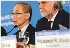  ??  ?? Intergover­nmental Panel on Climate Change chair Hoesung Lee (left) unveils the report in Incheon yesterday.