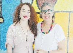  ?? Efe ?? La coreógrafa Jeanne D'Arc Casas y Rosa Luisa Márquez durante una entrevista en Miami.