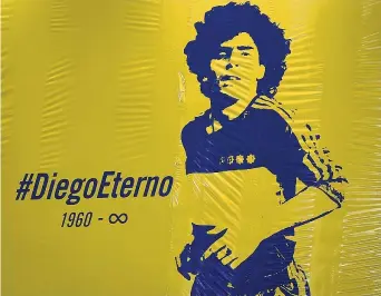  ?? (Afp) ?? Omaggio
Dal 1960 all’infinito, eterno Diego: è l’immagine apparsa all’esterno della Bombonera, lo stadio del Boca