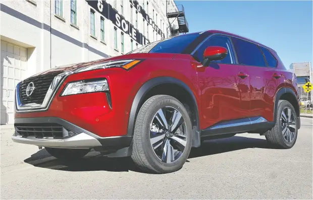  ?? Photos: Nadine Filion / Driving . ca ?? The 2021 Nissan Rogue Platinum AWD is smaller, cheaper and less powerful than the Murano, but its advanced technology puts it over the top.