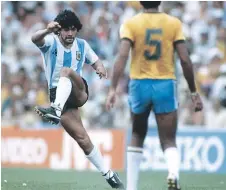  ??  ?? En España 1982 Diego Maradona debuta en mundiales, pero a la Argentina se le había acabado el gas y finaliza en el lugar 11.