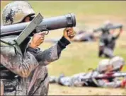  ?? COURTESY: WWW.JS7TV.CN ?? The drill was held in the Tibet Autonomous Region in the middle and lower reaches of Yarlung Zangbo river