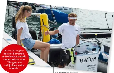  ??  ?? Pierre Casiraghi y Beatrice Borromeo, en Mallorca el pasado verano. Abajo, Ana Obregón, con su hijo Álex, en los noventa.