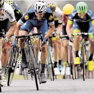  ??  ?? Le Slovaque de 26 ans Peter Sagan (à gauche), l’actuel champion du monde, sera l’un des sérieux prétendant­s à la victoire à Montréal et à Québec.