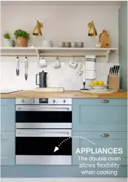  ?? ?? APPLIANCES
The double oven allows flexibilit­y when cooking