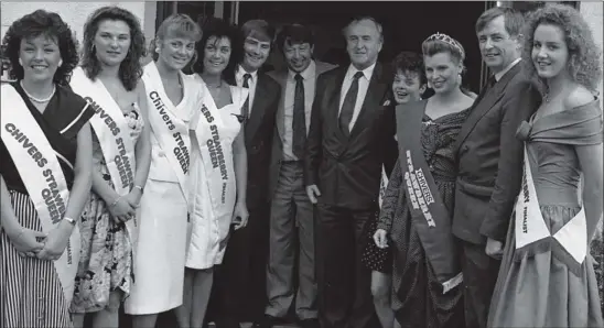  ??  ?? Albert Reynolds at the Strawberry Fair in Enniscorth­y in 1990.