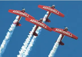 ?? COURTESY AEROSHELL AEROBATIC TEAM ?? The Aeroshell Aerobatic Team gets into formation.