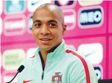  ??  ?? PSG? João Mário diz tratar-se apenas de um rumor