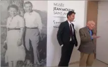  ?? (DR) ?? Thomas Rabino lors de l’inaugurati­on du musée Jean-Moulin de Saint-Andiol en 2018. Daniel Cordier avait 98 ans.