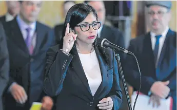  ?? Afp ?? REACCIÓN. La canciller venezolana, Delcy Rodríguez, se manifestó contra el informe del secretario general de la Organizaci­ón de Estados Americanos, Luis Almagro.