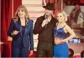  ??  ?? «Ballando»
Milly Carlucci con Joe Bastianich e Maria Ermachkova in una puntata di «Ballando con le stelle»: l’ultima edizione è stata la più dura per la conduttric­e