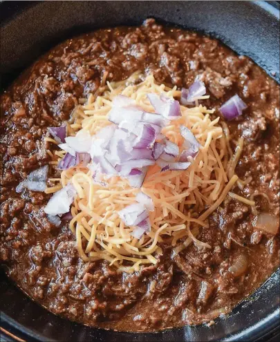  ?? CONTRIBUTE­D BY TORI ALLEN ?? Grindhouse Impossible (vegetarian) Chili uses a combinatio­n of Impossible Burger-style “meat,” jackfruit and tempeh in place of the original’s ground beef, shredded brisket and chorizo.