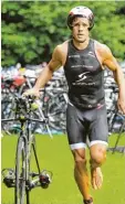  ?? Foto: Aumiller ?? Will als Profi zur Triathlon WM nach Ha waii: Roman Deisenhofe­r.