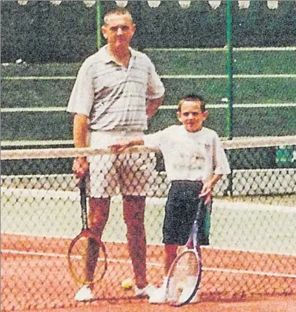  ?? FOTO: INSTAGRAM ?? Tenis en familia
Esta es una de las imágenes que colgó Ibai Gómez para felicitar a su aita Mitxelo por el día del padre