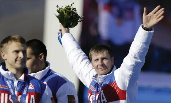  ?? Bild: NATACHA PISARENKO/ARKIV ?? STOPPAD. Bobåkaren Alexander Zubkov var Rysslands fanbärare och tog två Os-guld i Sotji 2014. Nu är han avstängd från OS på livstid och har blivit av med sina guldmedalj­er.