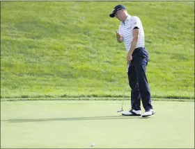  ?? DARRON CUMMINGS — THE ASSOCIATED PRESS ?? Justin Thomas reacts to missing his birdie putt on the 18th green during the third round of the Workday Charity Open on July 11 in Dublin, Ohio.