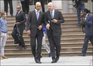  ?? Michael Nagle / NYT ?? Retired tennis player James Blake, left, was tackled and arrested by a police officer in a case of mistaken identity, in New York, Sept. 21, 2015.