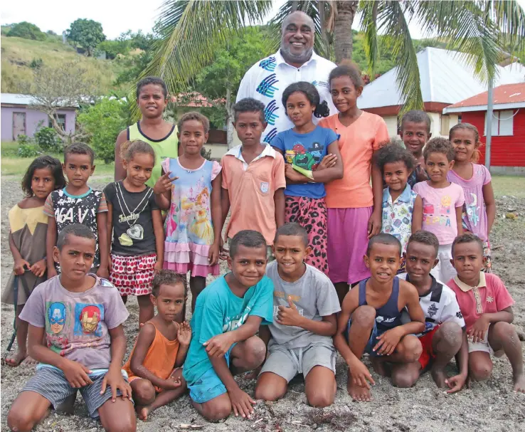  ?? Photo: Ministry of Forestry ?? Minister for Fisheries Semi Koroilaves­au with children at one of the villages he visited during his tour of Yasawa.