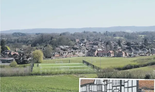  ?? PICTURE: HARVEY TORDOFF PICTURE: S TEVE ROBARDS ?? Harvey Tordoff, from the Midhurst Society, took this photo of Midhurst from Whip Hill