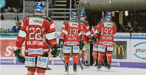  ?? Foto: Siegfried Kerpf ?? Plötzliche­r Abgang: Von einer Sekunde auf die andere war die Saison der Augsburger Panther und der gesamten Deutschen Eishockey-Liga beendet.
