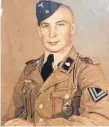  ?? FOTOS: PRIVAT ?? In der Uniform des Afrika Korps: Anton Müller 1943 in Kriegsgefa­ngenschaft.
