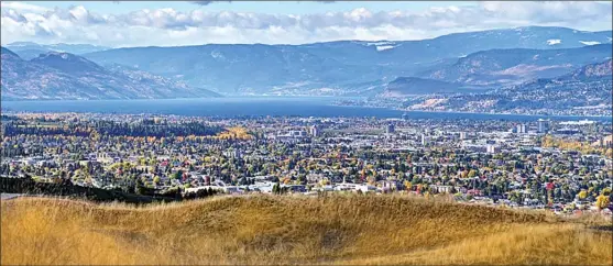  ?? Special to The Okanagan Saturday ?? The view from the top of the world from what could be your new home — Dilworth Homes’Tower Ranch.