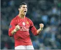 ?? Paulo Duarte / Associated Press ?? Manchester United’s Cristiano Ronaldo reacts after his team’s victory over FC Porto in 2009.