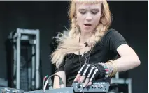  ?? TIJANA MARTIN ?? Grimes’s electro/dream-pop is hip enough for a cutting-edge audience.