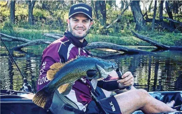  ?? Photo: Contribute­d ?? GREAT CATCH: Mark Steketee with a lovely Murray Cod landed in the Texas area recently.