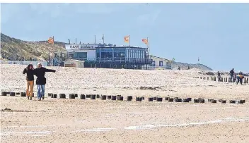  ?? FOTO: LESLIE BROOK ?? Domburg in Zeeland ist bei Touristen aus NRW beliebt, bis 10. Mai gibt es ein Übernachtu­ngsverbot.