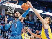  ?? [PHOTO BY BRYAN TERRY, THE OKLAHOMAN] ?? Steven Adams says one off night won’t stop him from being aggressive on the offensive glass. the 7-footer shot 3-of-12 from the field Tuesday against Brooklyn, his worst performanc­e of the season.