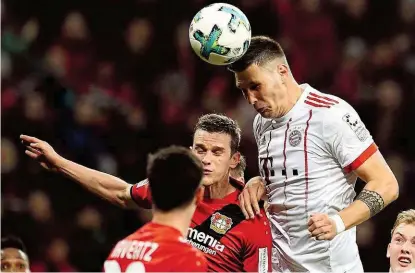  ??  ?? Bayerns N iklas Süle will heute auch gegen seinen Ex- KlubHoffen­heim ganz obenauf sein.