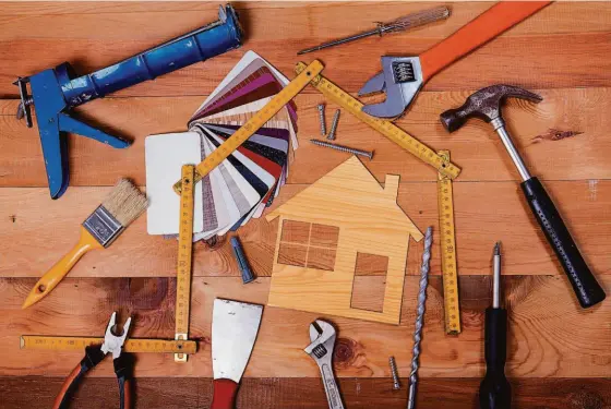  ?? Shuttersto­ck ?? Many experts say first-time homebuyers underestim­ate the cost of certain home repairs.