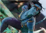  ??  ?? Umanoide Zoe Saldana nel film «Avatar» di James Cameron