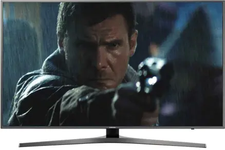  ??  ?? BELOW This 40in TV only costs around £500 but, coupled with Apple TV 4K, HDR films look astonishin­g