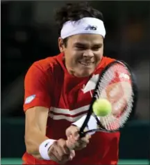  ?? DARRYL DYCK, THE CANADIAN PRESS ?? Canada’s Milos Raonic returns to Italy’s Andreas Seppi during the fourth set of a Davis Cup tennis quarter-final in Vancouver on Sunday.