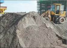  ?? PROVIDED TO CHINA DAILY ?? A pile of natural sand is seen on Wednesday at a constructi­on site in Zhangye, Gansu province. The Chinese mainland has announced the suspension of natural sand exports to Taiwan.