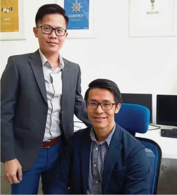  ??  ?? Widening its reach: Loh (left) and Lim see potentiall­y big growth for the company as it diversifie­s from the retail segment.