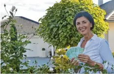  ?? Foto: Cordula Homann ?? Petra Balleisen aus Hausen hat an unserem Bilderräts­el teilgenomm­en und dabei am Samstag 1000 Euro gewonnen.