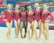  ?? FOTO: EFE ?? Biles, tercera por la izquierda, y sus compañeras