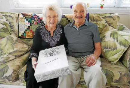  ?? FRAN MAYE — DIGITAL FIRST MEDIA ?? Nick and Jeanette Vita celebrated their 70th wedding anniversar­y earlier this month. They say they made it this long because they promised to stick it out no matter what.