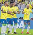  ?? FOTO: IMAGO ?? Brasiliens Stars feierten jeden ihrer vier Treffer aufreizend lässig.