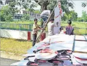  ?? ADARSH GUPTA/HT PHOTO ?? DLW road in Varanasi being decked up with posters and cutouts of prime minister ahead of PM’s visit.