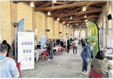  ?? ?? Cette édition 2024 de la Halle pour l’emploi semble être une réussite, tant pour les entreprise­s que pour France Travail qui organisait l’événement. ©Ancelin Emery